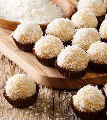 Brigadeiros (Caramelly Pastry) - 4 unidades com 2 pacotes diferentes