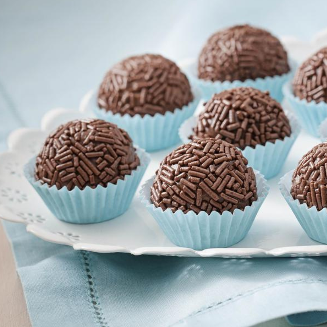 Forminha de Brigadeiro (Vipel) - 100 forminhas / Varias cores e tamanhos disponíveis