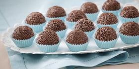 "Forminha de Brigadeiro" (Vipel) - Varias cores e tamanhos disponíveis